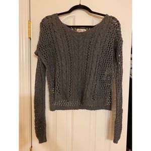 Hollister v neck slightly cropped knit sweater